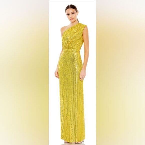 Mac Duggal 26694 Sequined Ruched One Shoulder Gown NWOT size 4 Yellow - Picture 1 of 7
